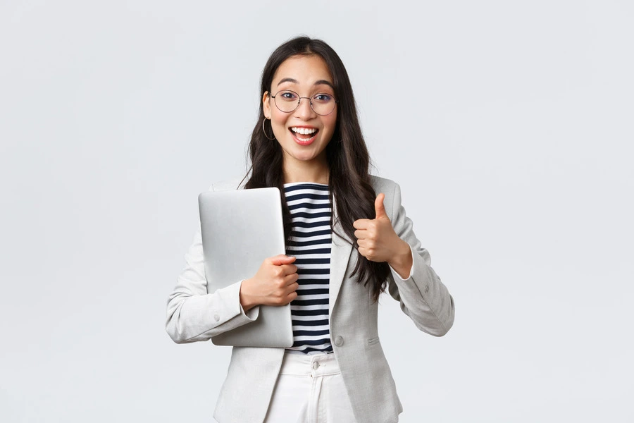 Secret Sauce to World-Class Day1 Experience: Shipping Laptops to Your International Employees