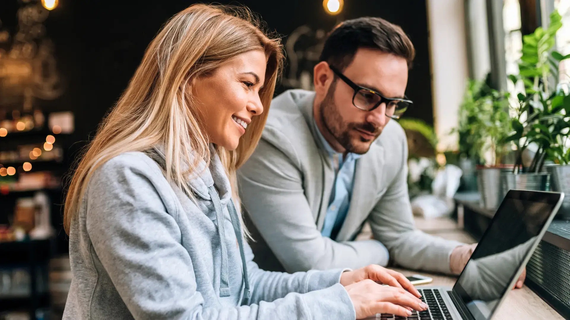 Why some companies are shifting from Rippling payroll to Multiplier global payroll 